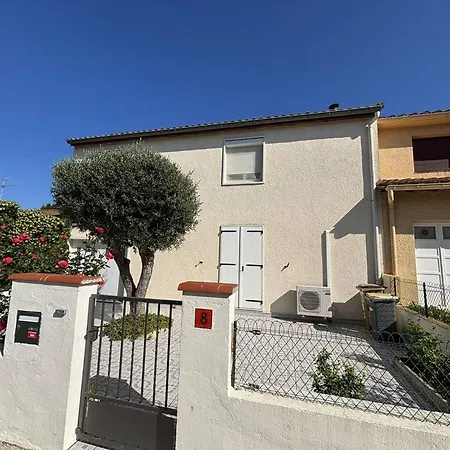 Maison Climatisée 5 Pièces Avec Jardin Privé Et Parking, Proche Gare Et Centre à Argelès-sur-mer - Fr-1-388-217 *